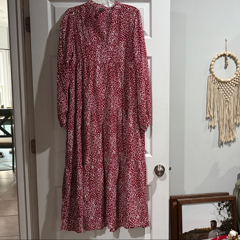 SHEIN Red and White Maxi Dress
